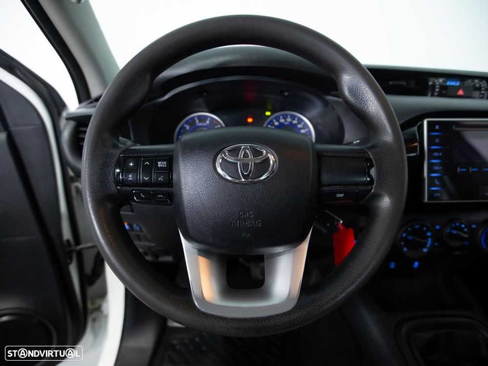 Toyota Hilux 2.4 D-4D 4WD CD - 12