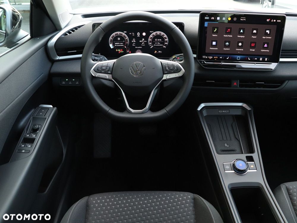 Volkswagen T-Roc - 13