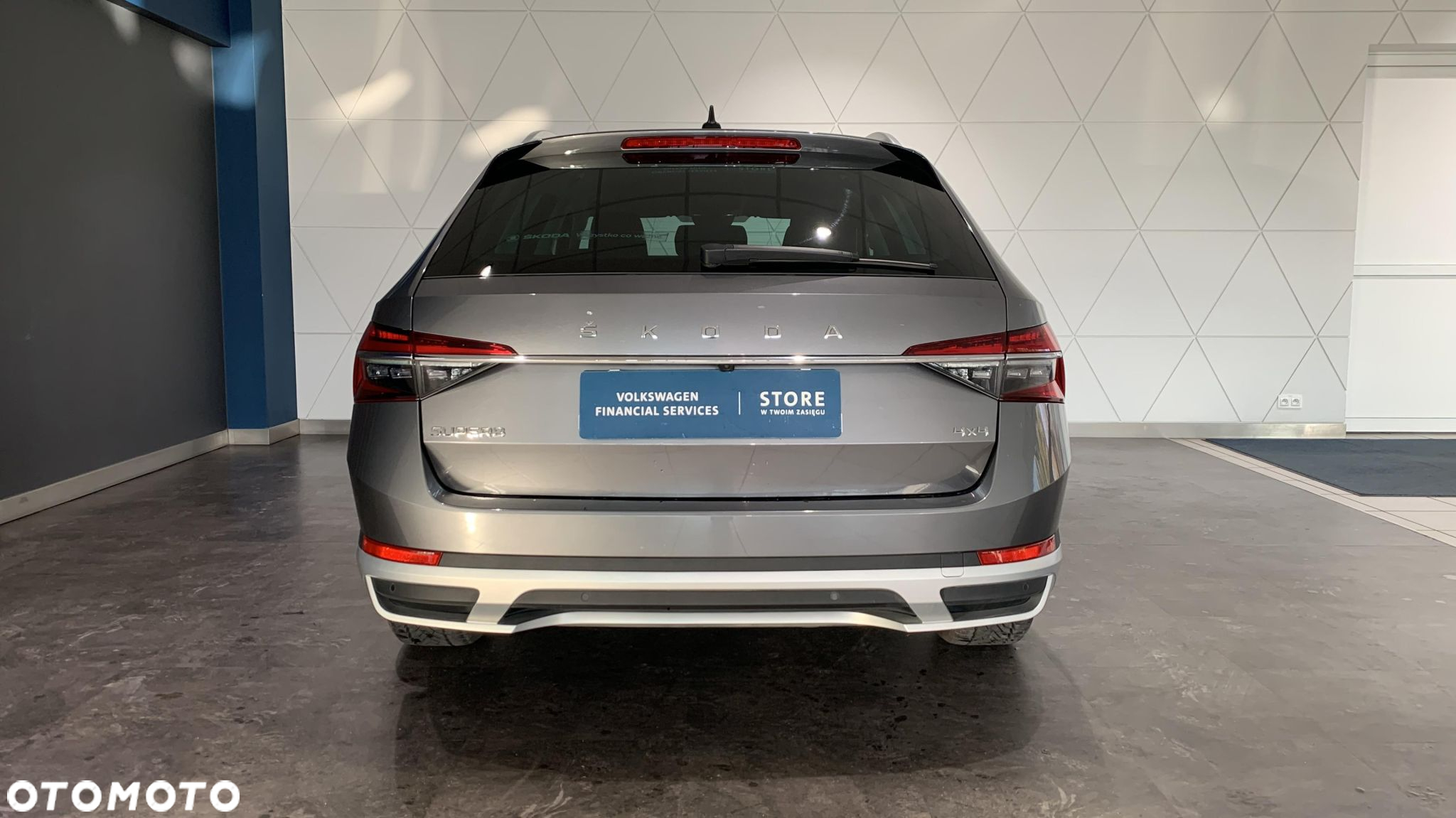 Skoda Superb 2.0 TDI SCR 4x4 Scout DSG - 4