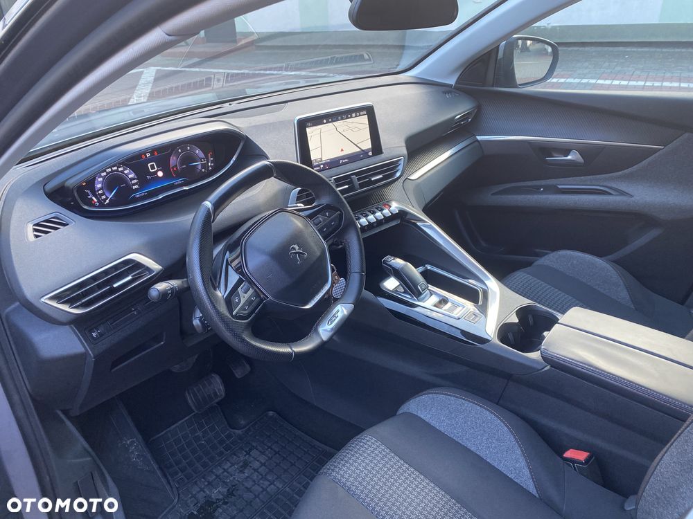 Peugeot 3008 - 11