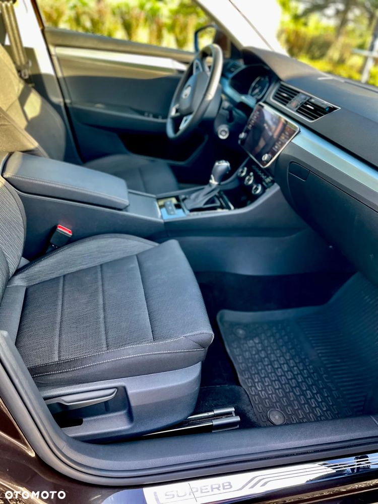Skoda Superb 2.0 TDI Ambition DSG - 7