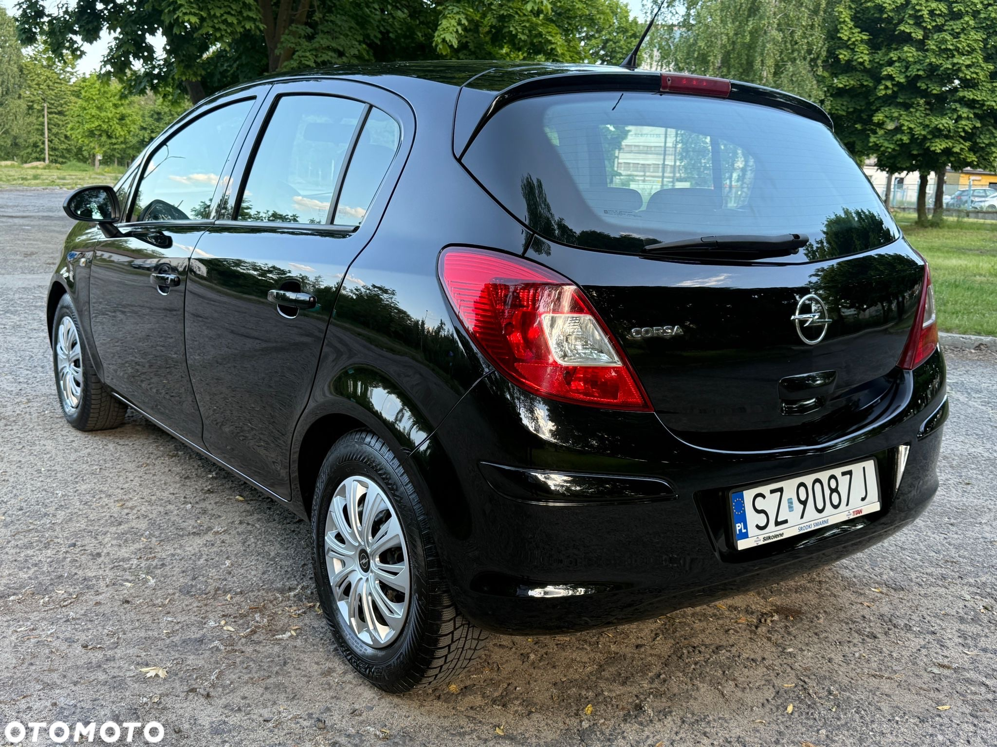 Opel Corsa 1.2 16V Enjoy - 13