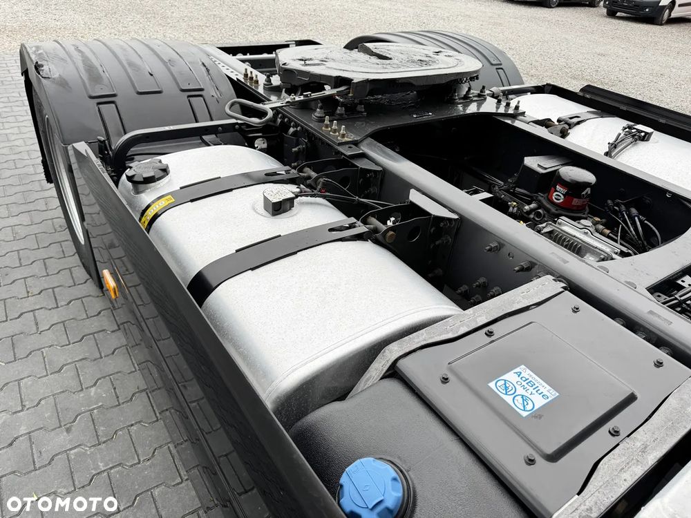 Renault T 520 / ACC / HIGH CAB  / NOWE OPONY MICHELIN / KLIMA POSTOJOWA / OBRACANY FOTEL / Z NIEMIEC - 17