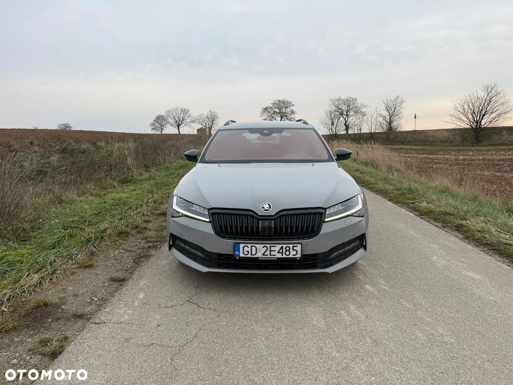 Skoda Superb 2.0 TSI Sportline DSG - 2