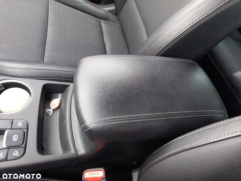 Kia Sportage 1.6 T-GDI AWD Platinum - 9