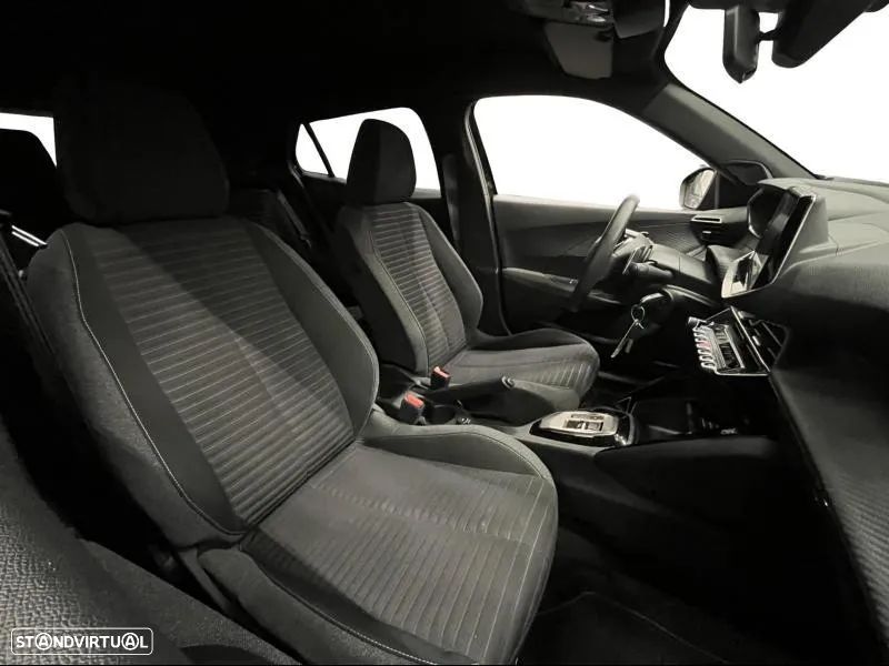 Peugeot 2008 PureTech 130 EAT8 Active - 6