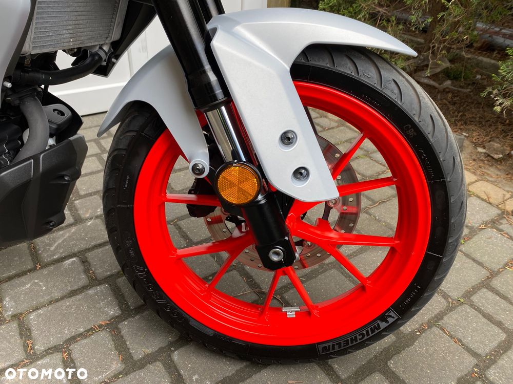 Yamaha MT - 20