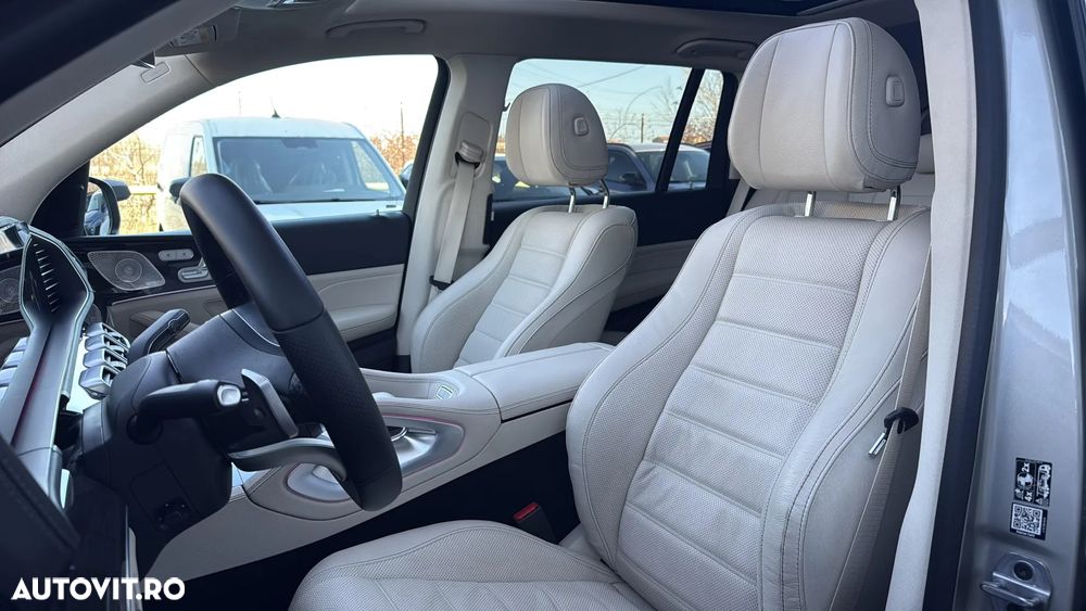 Mercedes-Benz GLS - 11