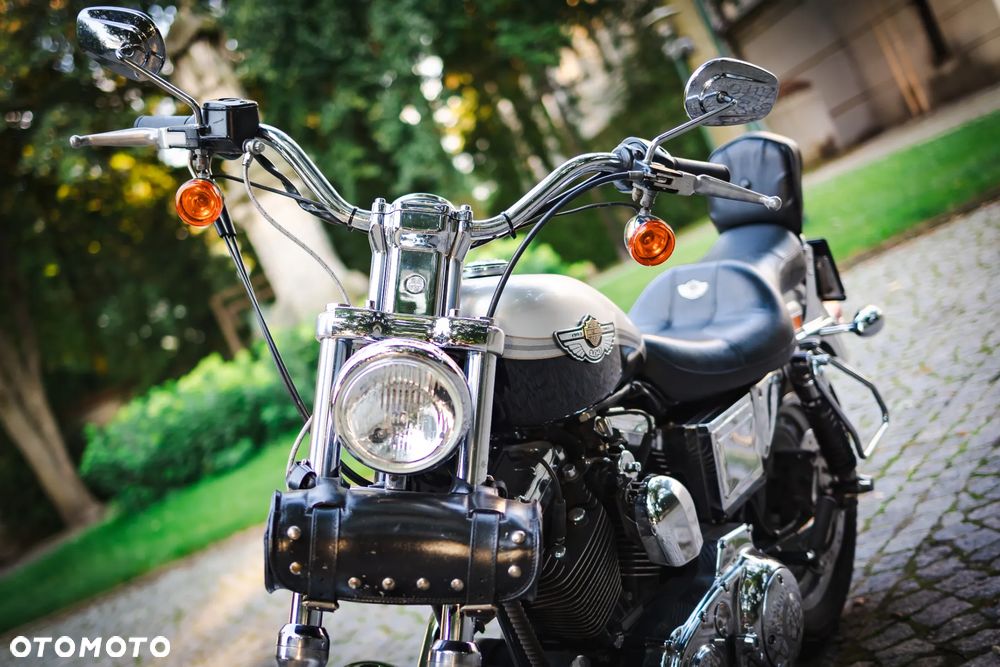 Harley-Davidson Sportster Custom 1200C - 4