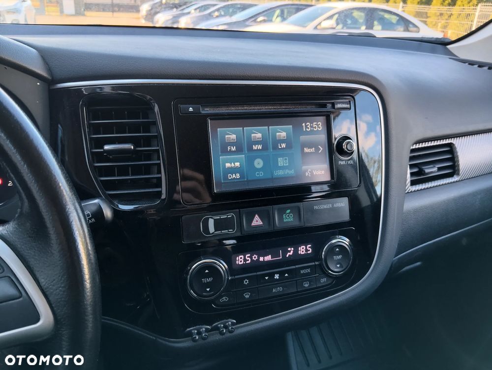 Mitsubishi Outlander - 19