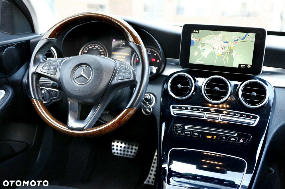 Mercedes-Benz Klasa C 250 d 9G-TRONIC - 13