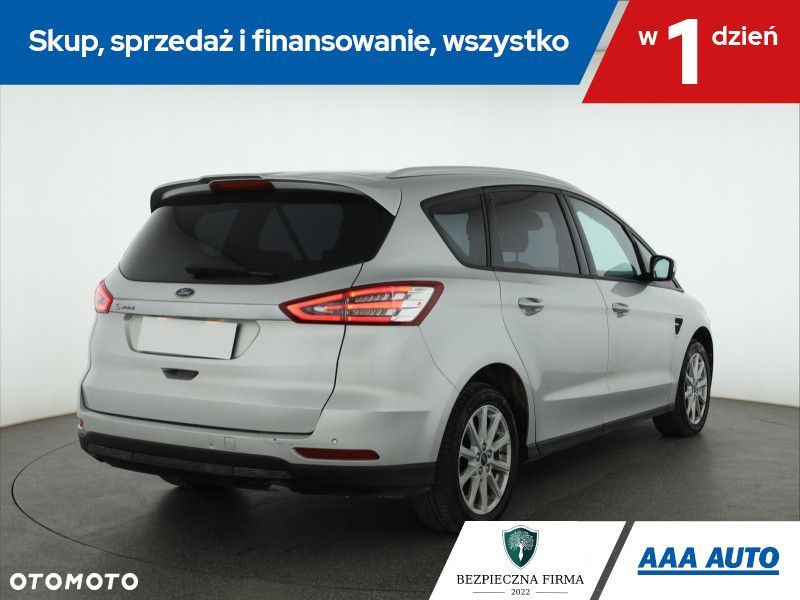 Ford S-Max - 7