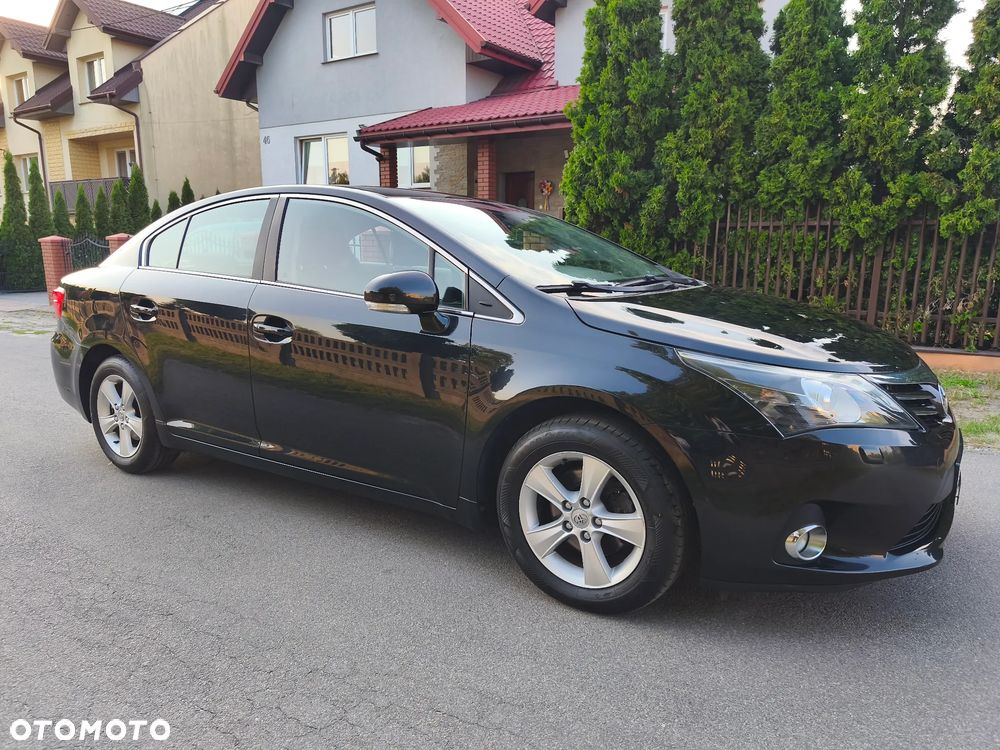 Toyota Avensis 1.8 Business Edition - 9