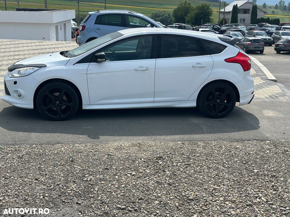 Ford Focus 2.0 TDCI DPF Sport - 4