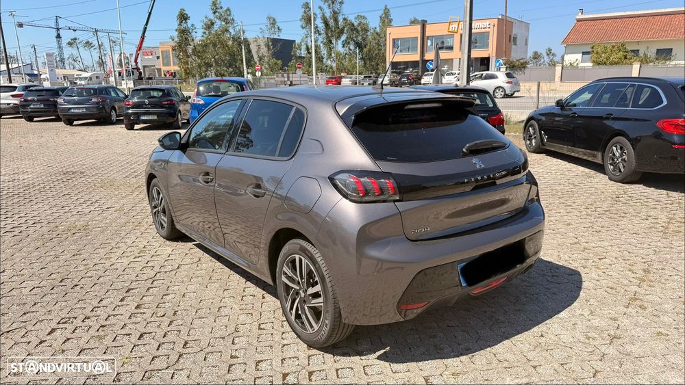 Peugeot 208 - 7