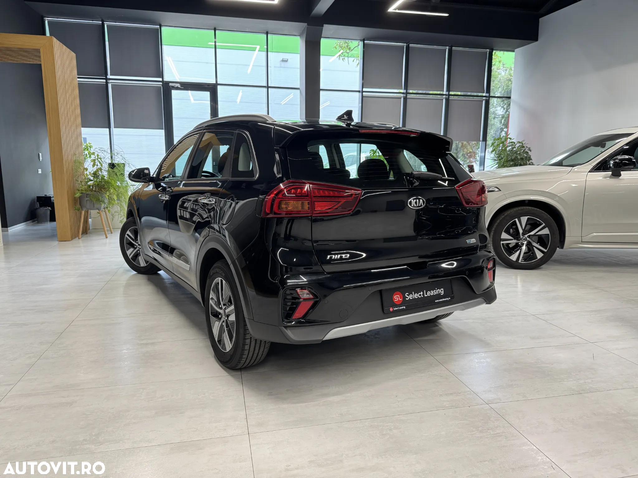Kia Niro 1.6 GDI PHEV 2WD Aut. Spirit - 4