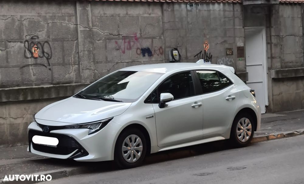 Toyota Corolla 1.8 HSD Business - 2