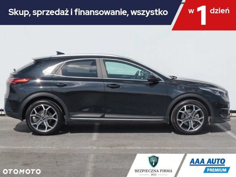 Kia XCeed - 8