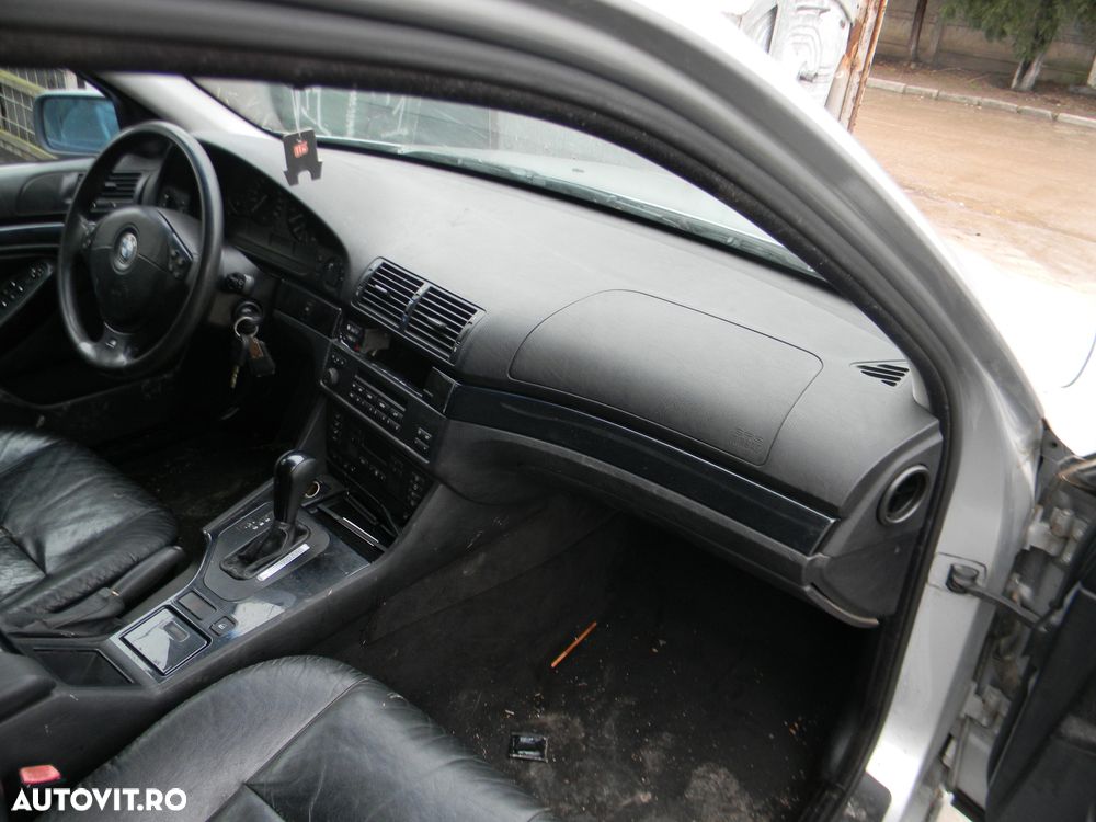 Dezmembrari  BMW 5 (E39)  1995  > 2004 528 i Benzina - 23