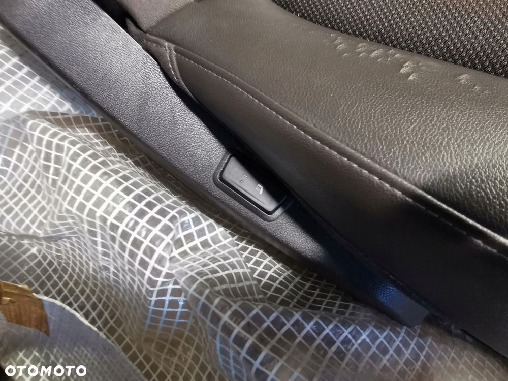 RENAULT ESPACE V 5 14-19 FOTELE TYŁ TYLNE PÓŁSKÓRA GRZANE 3 SZTUKI 2GI RZĄD - 6
