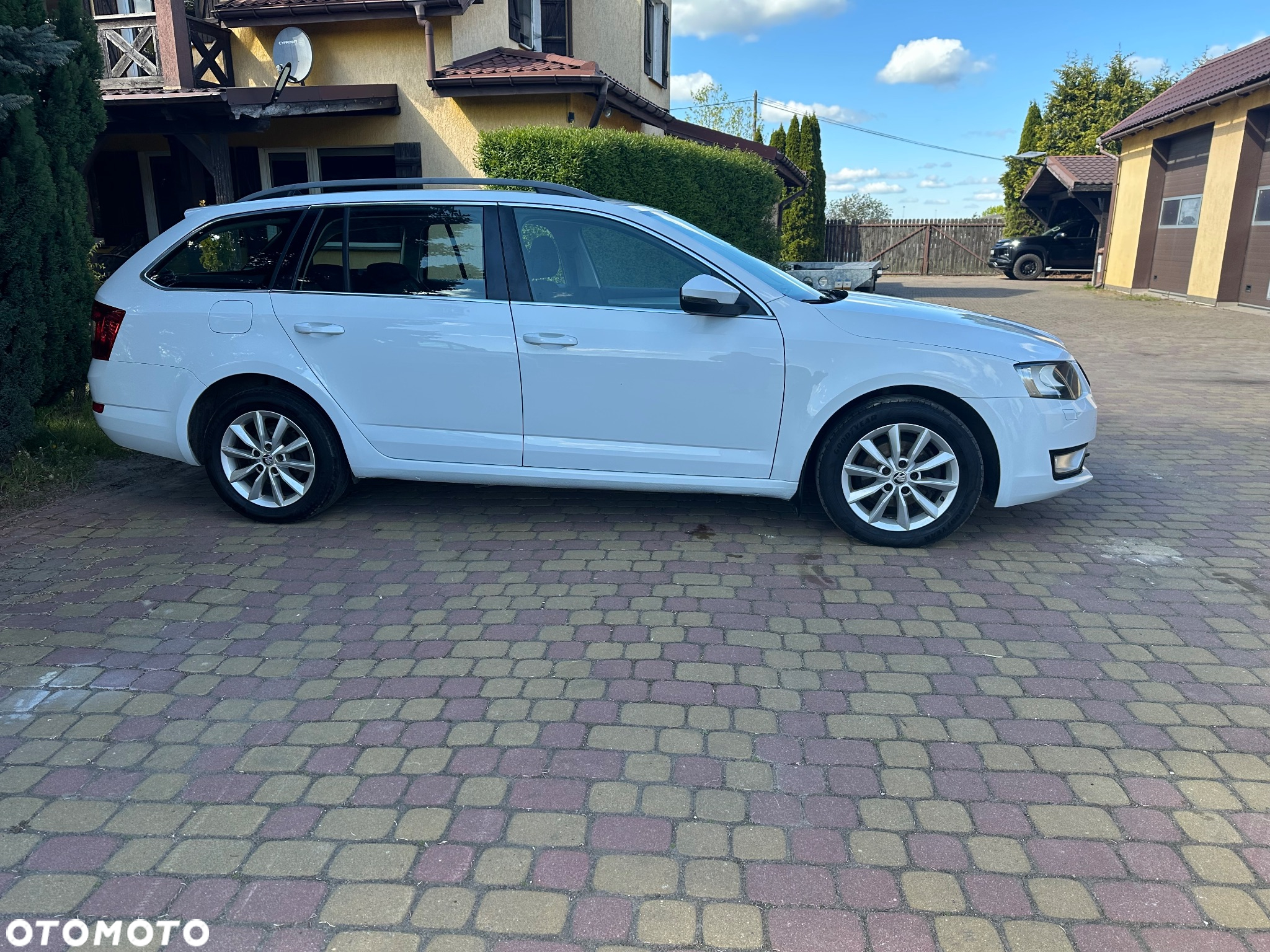 Skoda Octavia 1.6 TDI 4x4 Ambition - 14