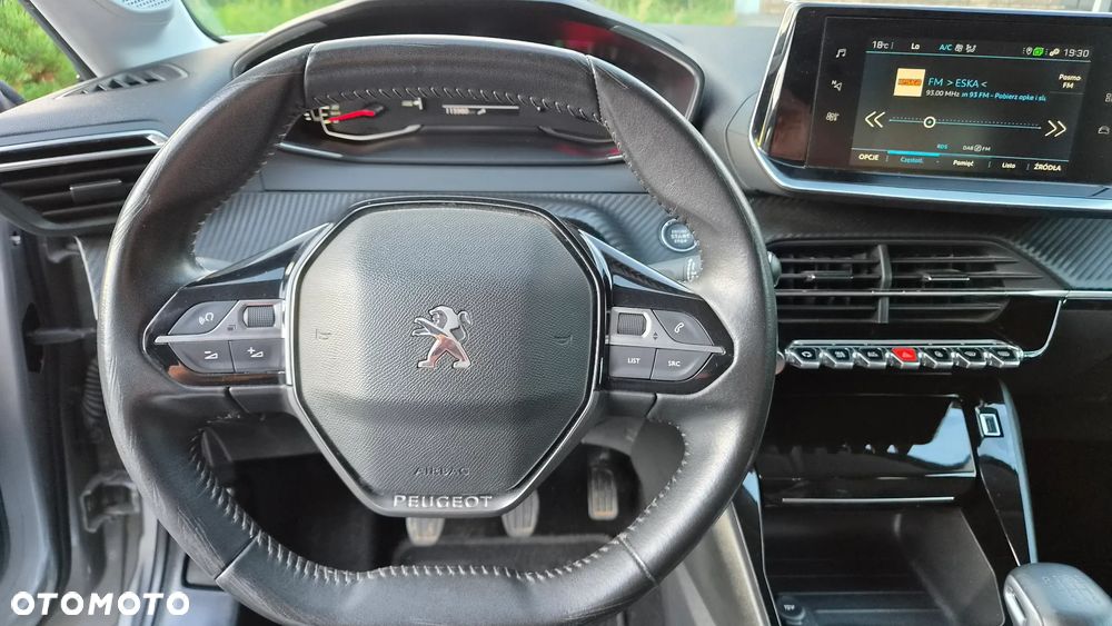 Peugeot 208 PureTech 100 Allure - 10