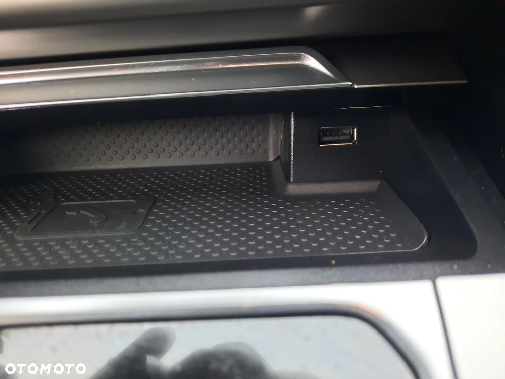 Volkswagen Passat - 27