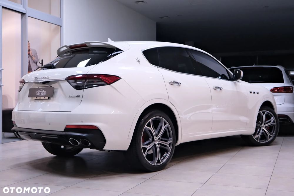 Maserati Levante - 11