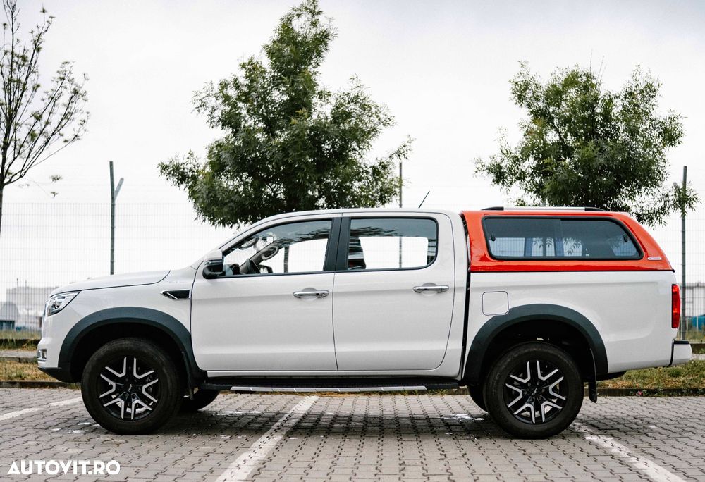JAC T8 - 4