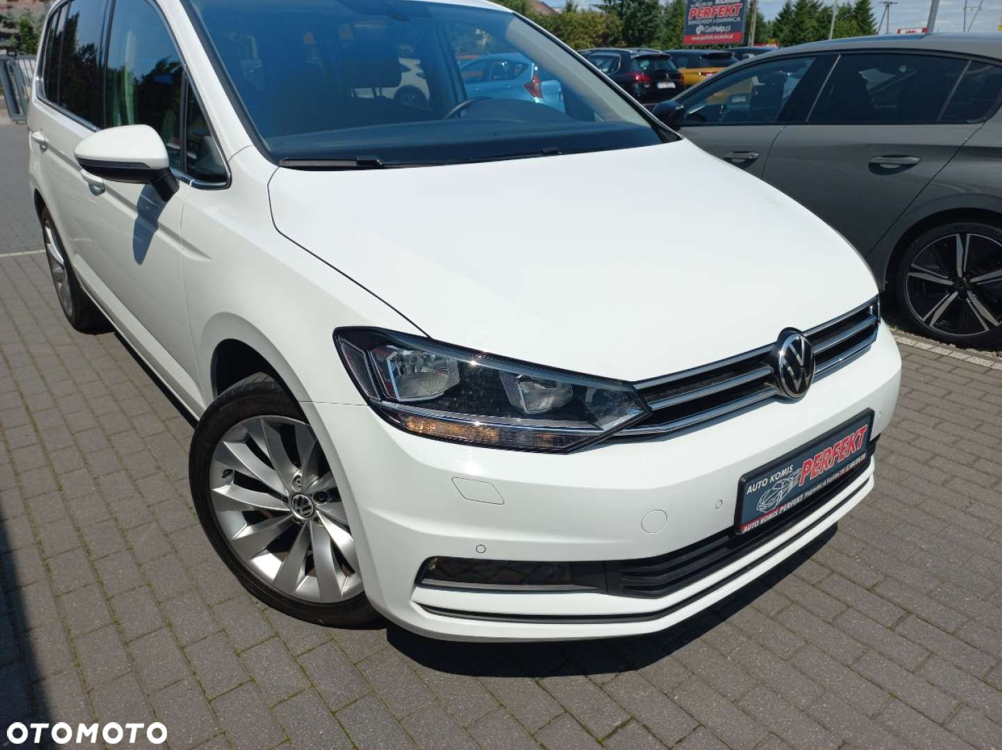 Volkswagen Touran - 5