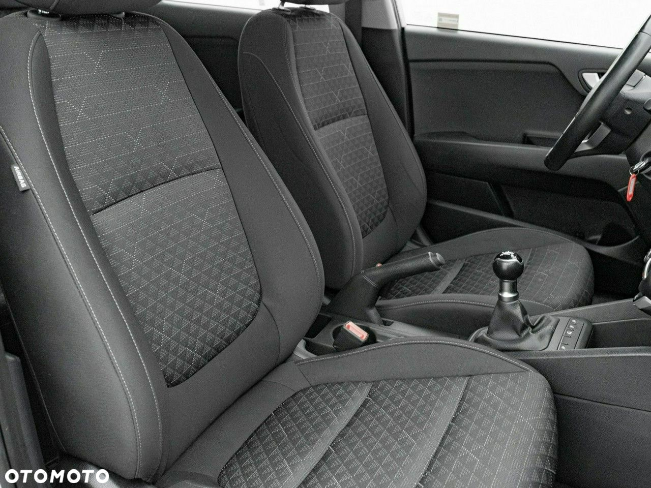 Kia Rio 1.2 M - 32