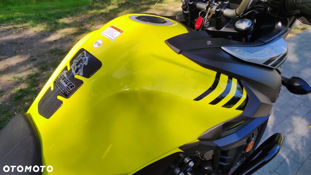 Suzuki V-STROM - 11