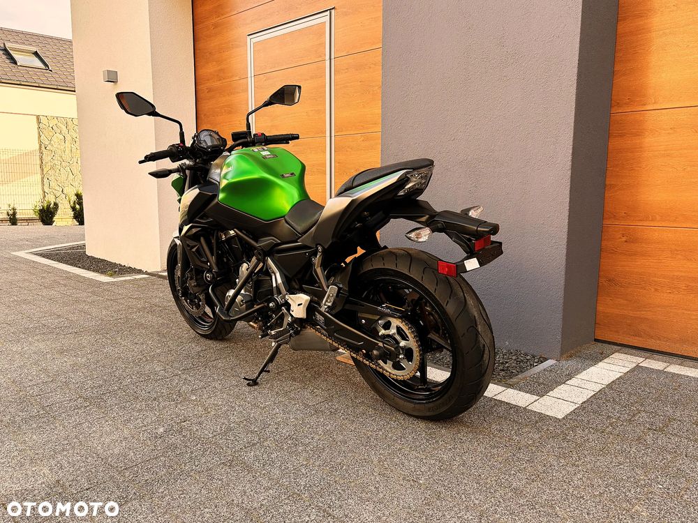 Kawasaki Z - 6