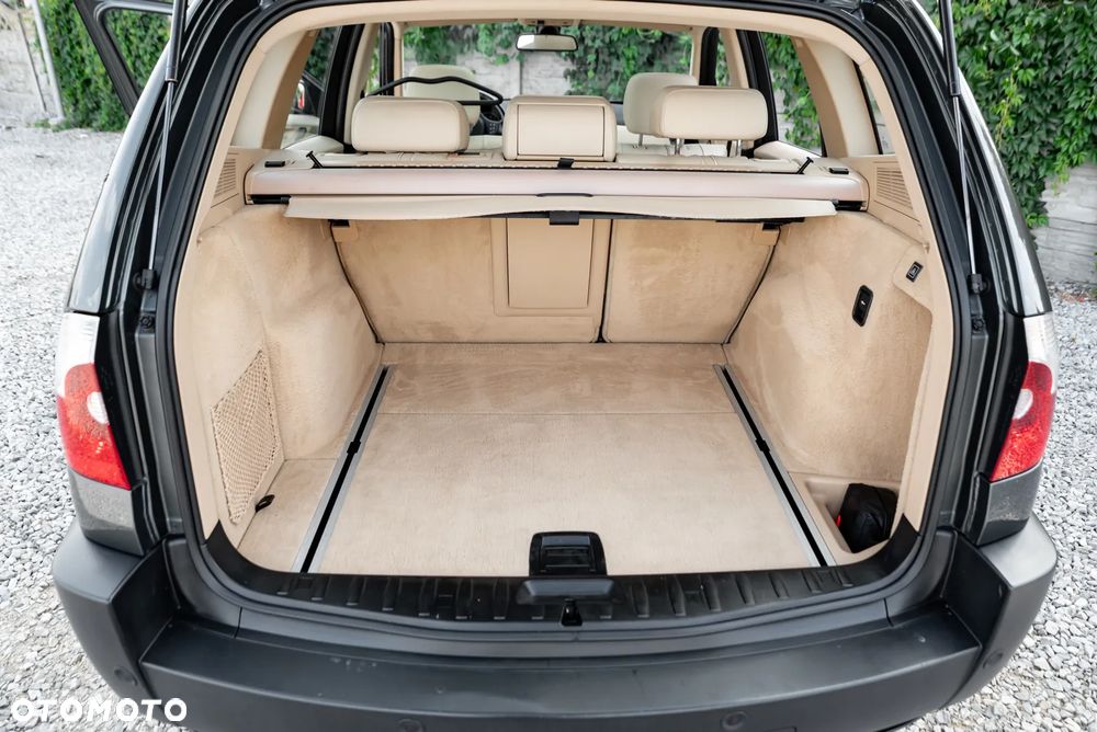 BMW X3 3.0i - 17