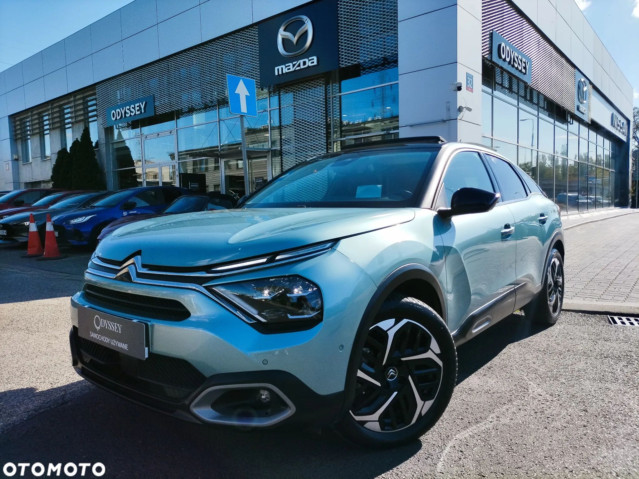 Citroën C4 1.2 PureTech Shine S&S EAT8 - 1