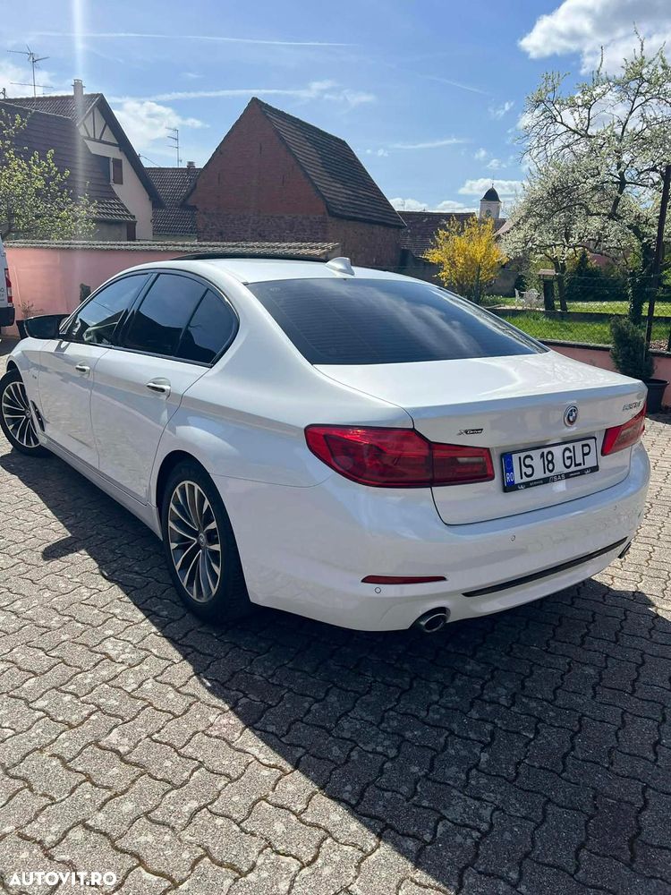 BMW Seria 5 530d xDrive AT - 3