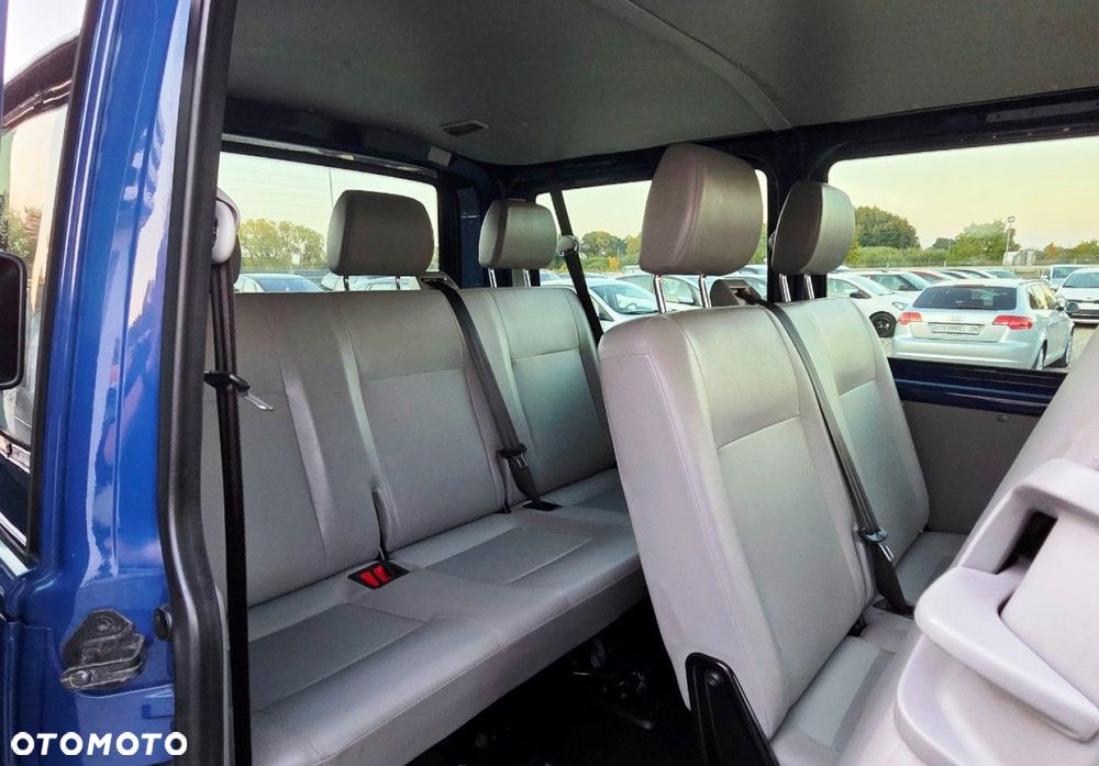 Volkswagen Transporter - 17