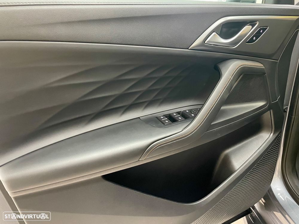 MG EHS 1.5 T-GDI Plug-in Hybrid Luxury - 22