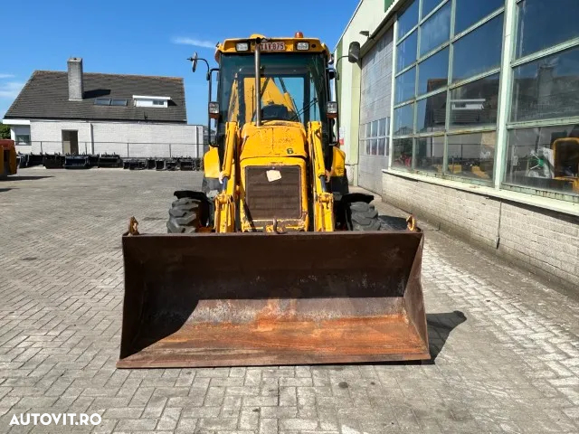 JCB 3CX - 9