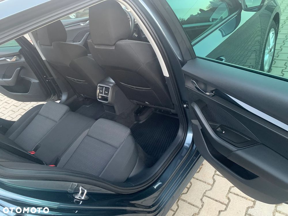 Skoda Octavia 2.0 TDI Ambition DSG - 16