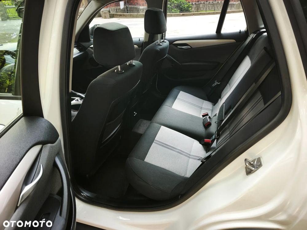 BMW X1 sDrive20d - 13