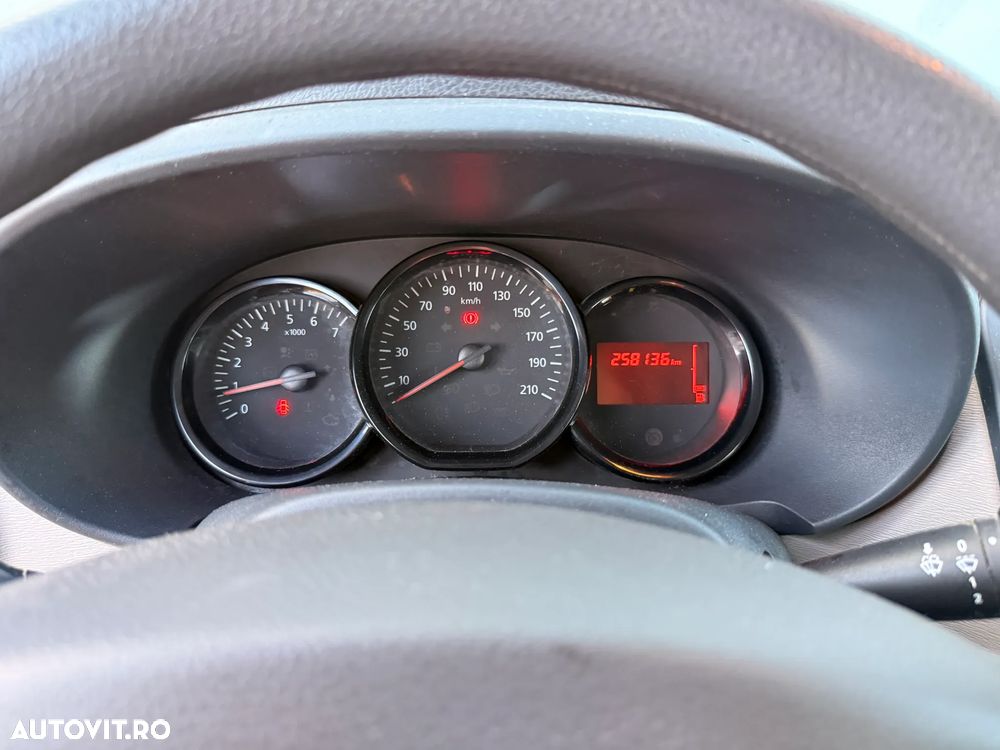 Dacia Lodgy 1.6 102 CP Laureate - 19