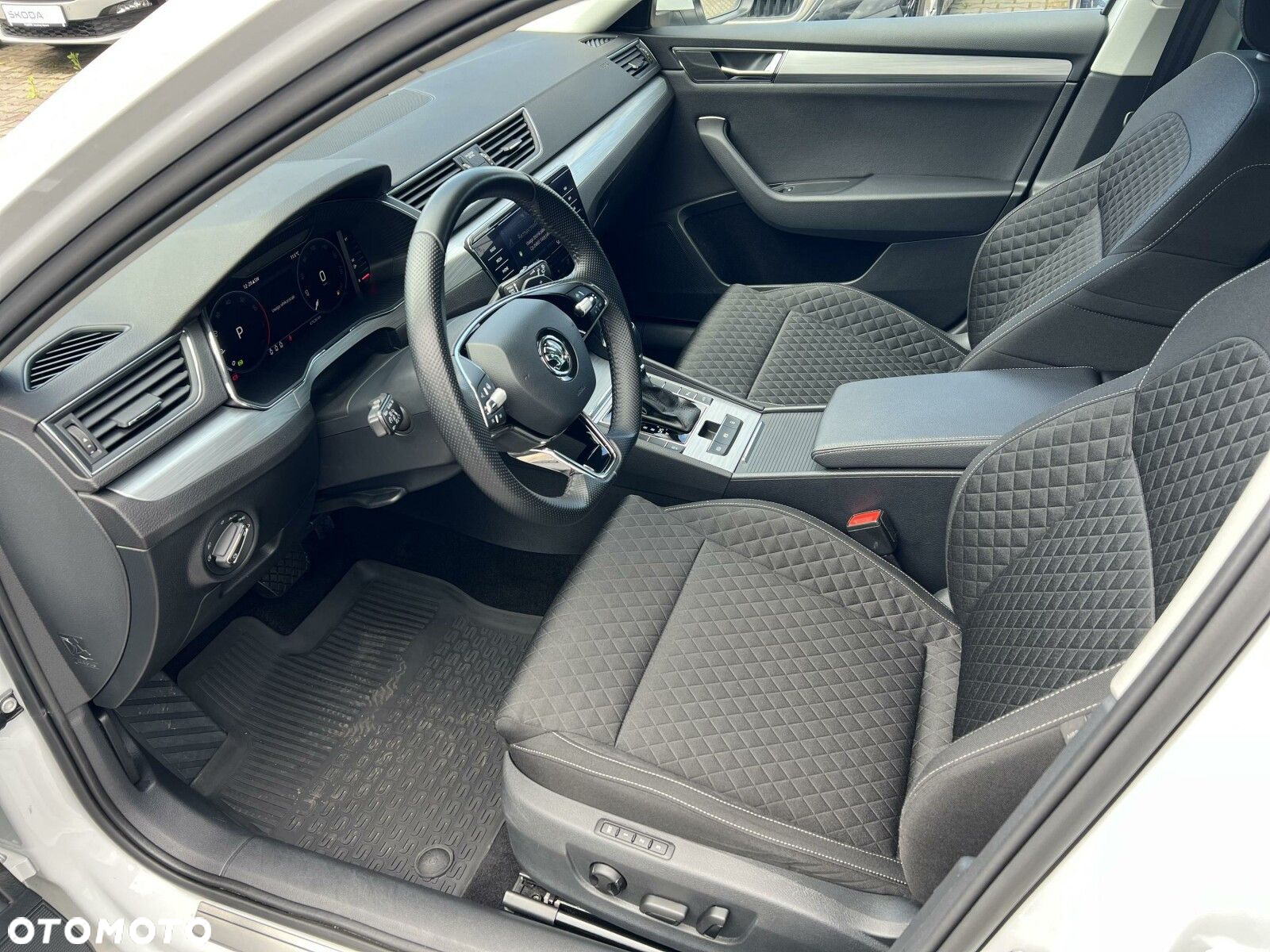 Skoda Superb 1.5 TSI Ambition DSG - 16