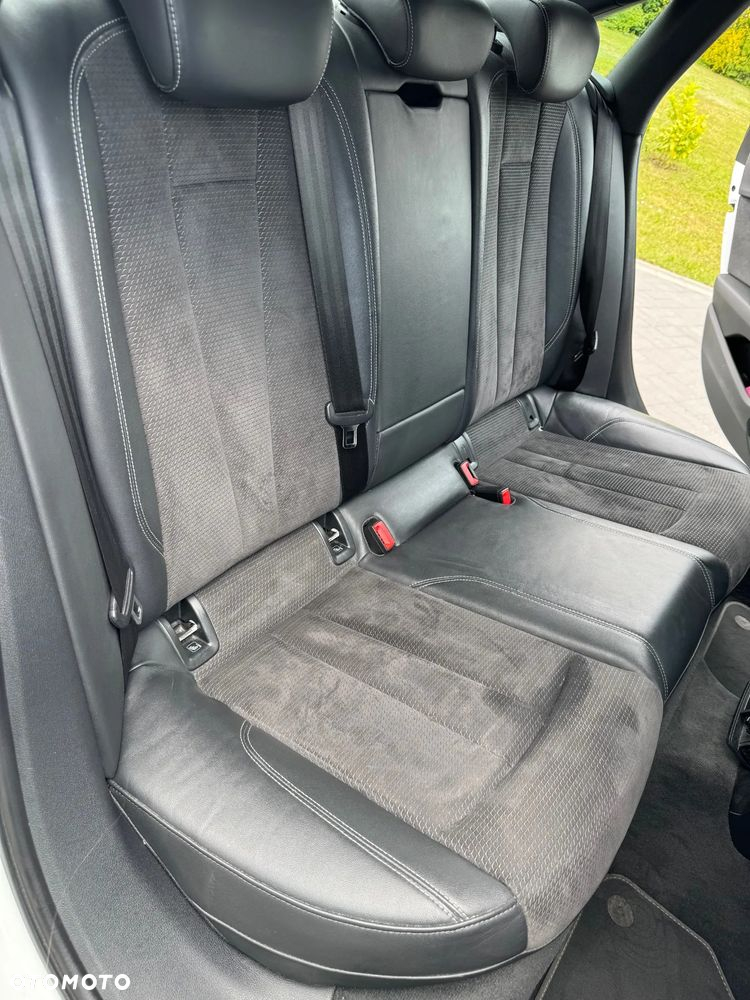 Audi A4 2.0 TDI Design - 12