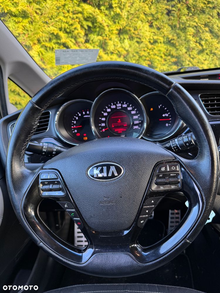 Kia Ceed 1.6 CRDi 128 97g Edition 7 - 22