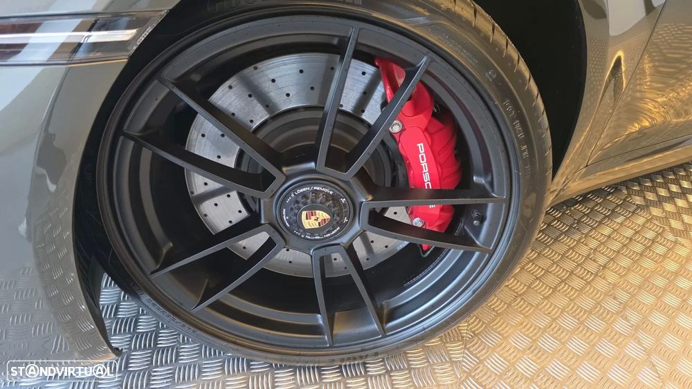 Porsche 911 (992) Targa 4 GTS PDK - 27