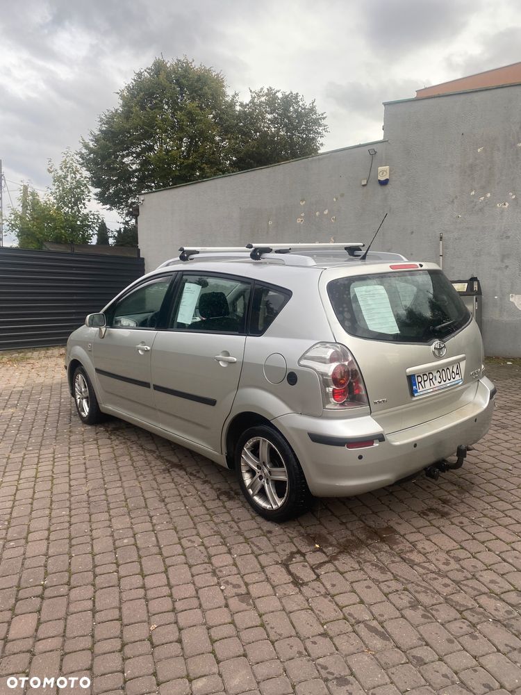 Toyota Corolla Verso 1.6 Terra 7os - 3