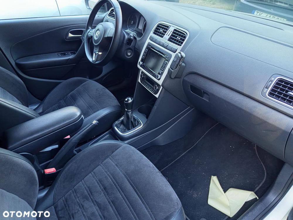 Volkswagen Polo - 18