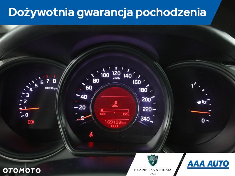 Kia Ceed - 9