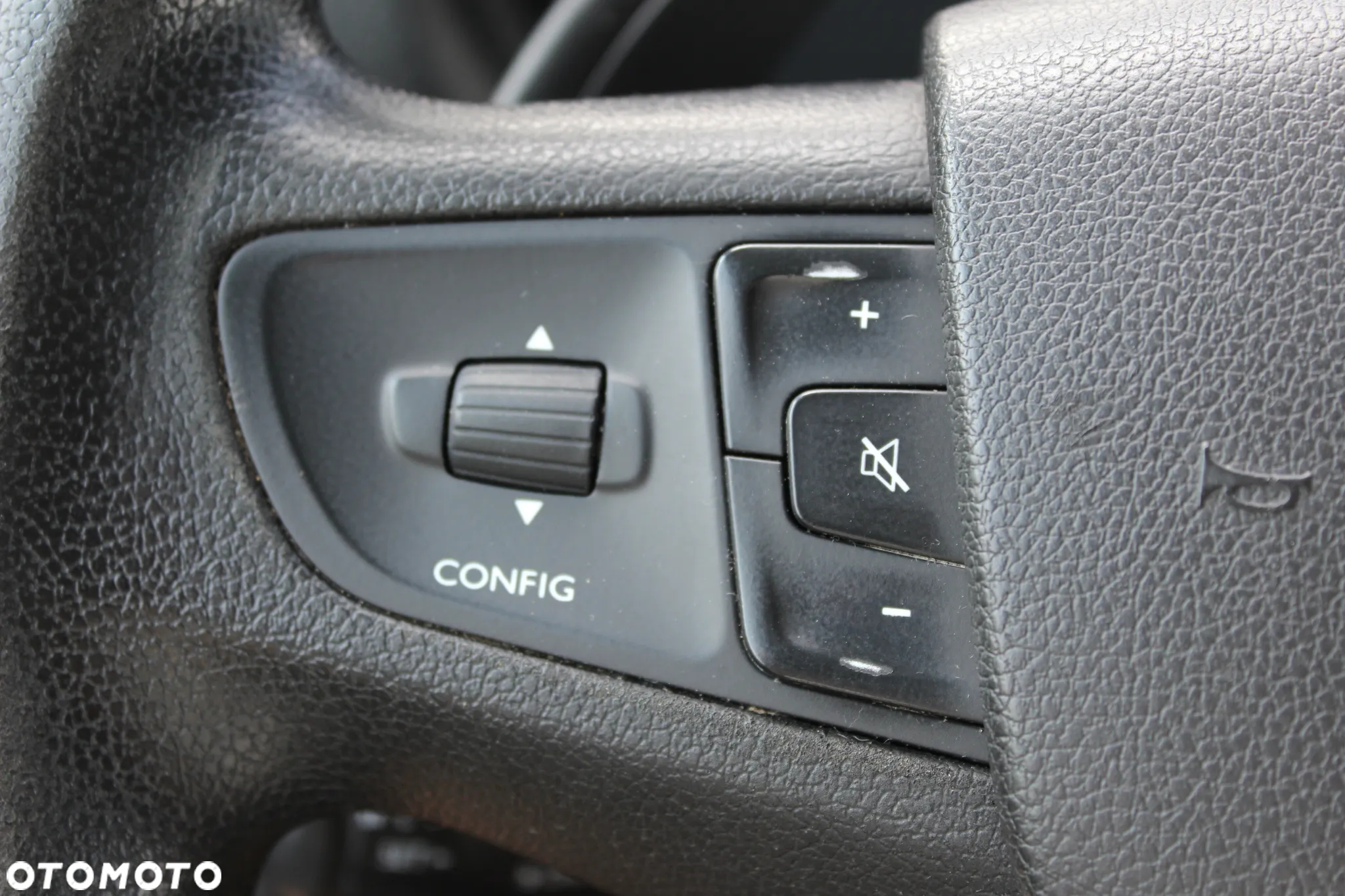 Opel Vivaro - 17